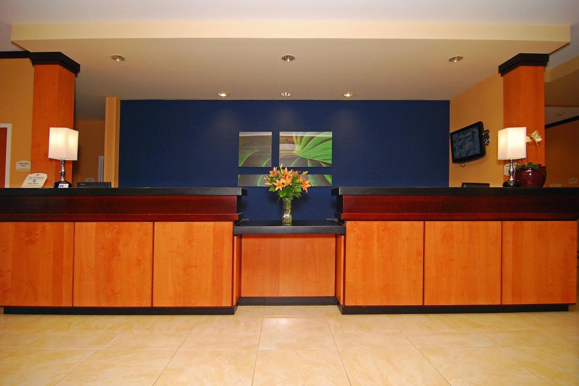 Fairfield Inn & Suites Tehachapi Dalaman gambar