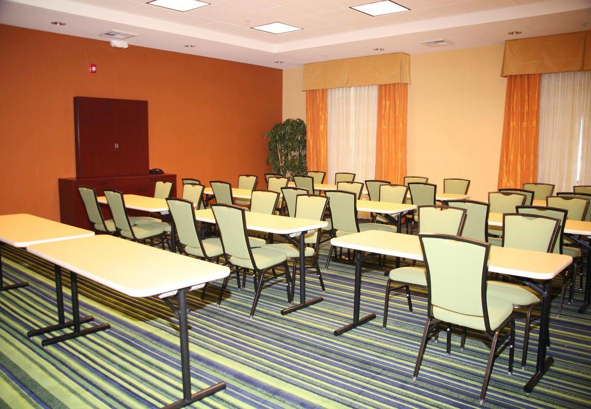 Fairfield Inn & Suites Tehachapi Kemudahan gambar